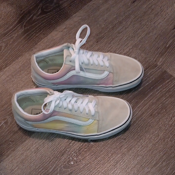 Women's Vans Preloved Multicolor Sneakers - Picture 2 of 10
